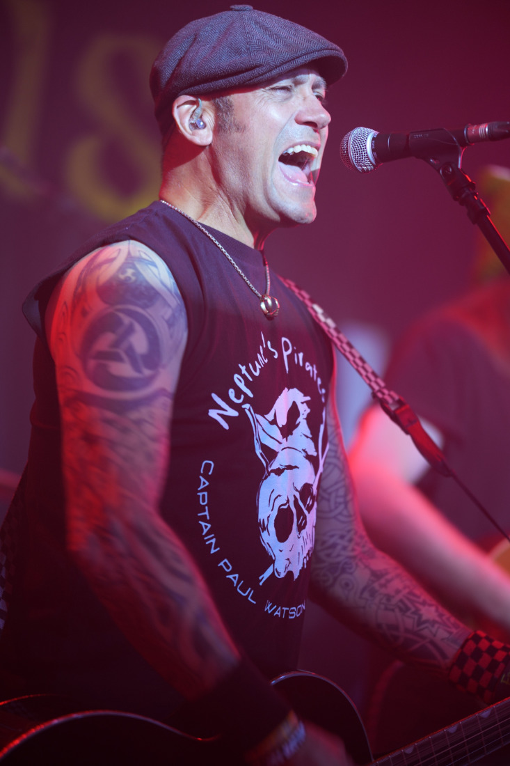 Ferocious dog at the sugarmill in Stoke