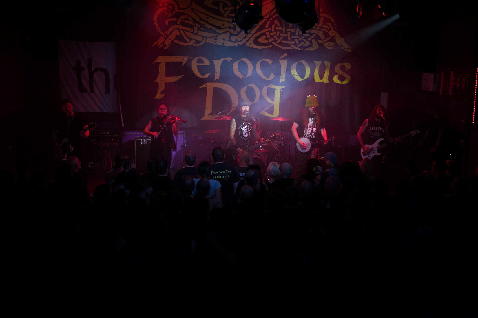 Ferocious dog at the sugarmill in Stoke